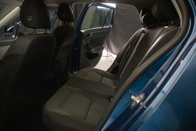 Used 2018 Volkswagen Golf S image 19