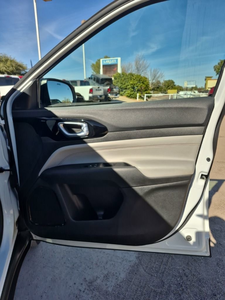 Used 2024 Jeep Compass Limited AWD/4WD image 17