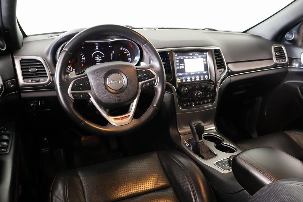 Used 2018 Jeep Grand Cherokee Trailhawk w/ Trailhawk Luxury Group image 2