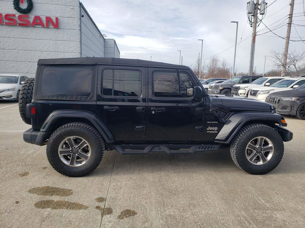 Used 2018 Jeep Wrangler Unlimited Sahara image 10