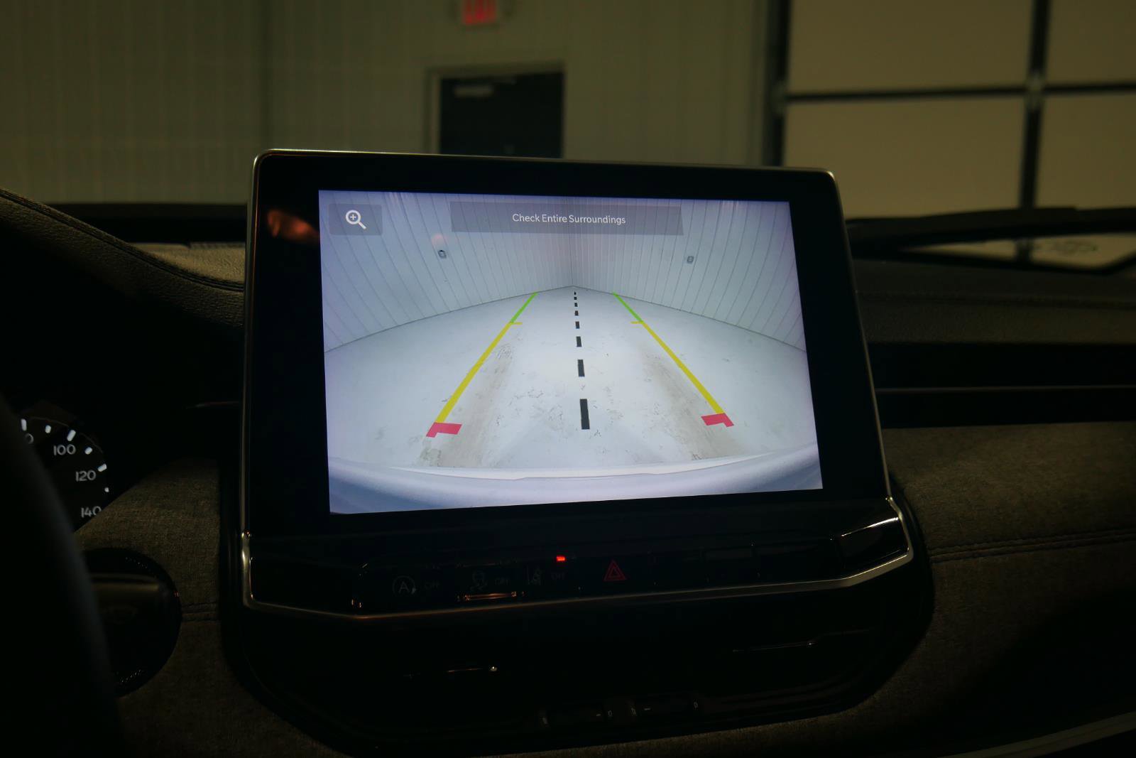 Used 2024 Jeep Compass Latitude image 21