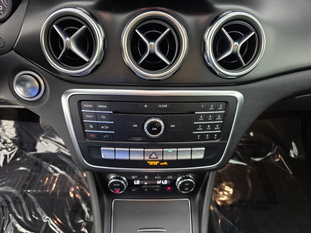 Used 2020 Mercedes-Benz GLA 250 4MATIC image 19
