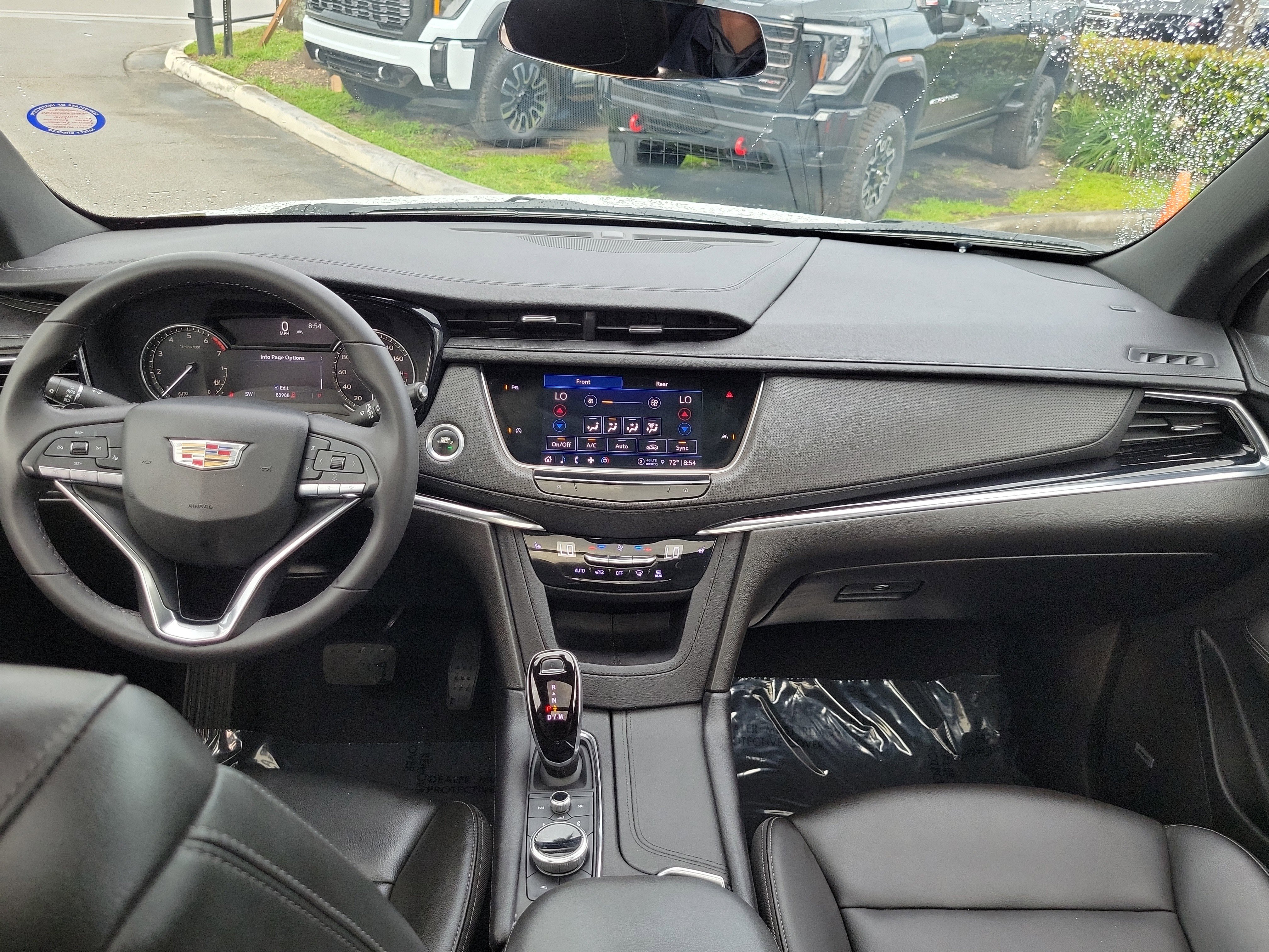 Used 2022 Cadillac XT6 Luxury image 18
