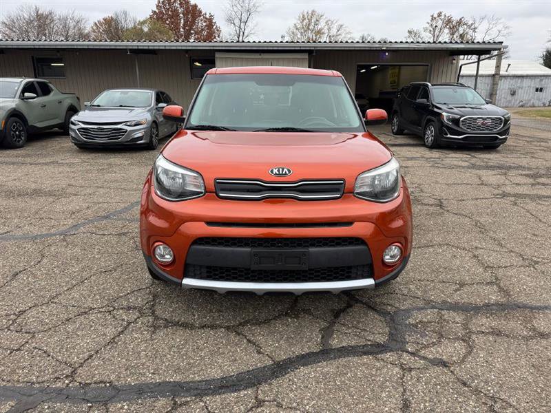 Used 2019 Kia Soul + image 2