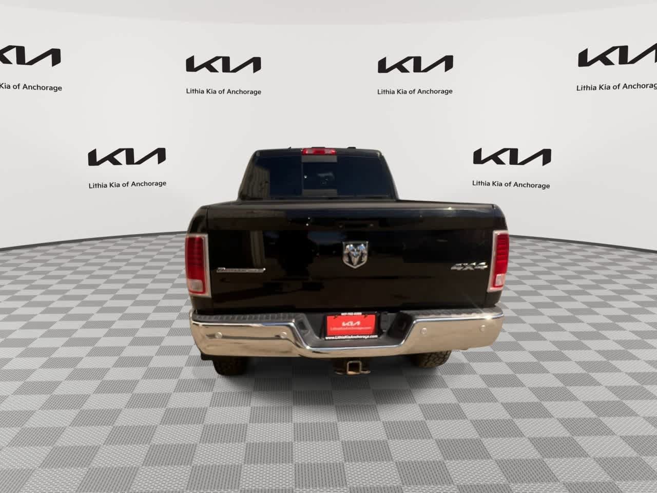 Used 2018 RAM 2500 Laramie w/ Cold Weather Group AWD/4WD image 7