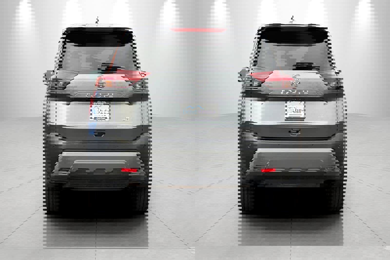 Used 2023 Nissan Rogue S image 7