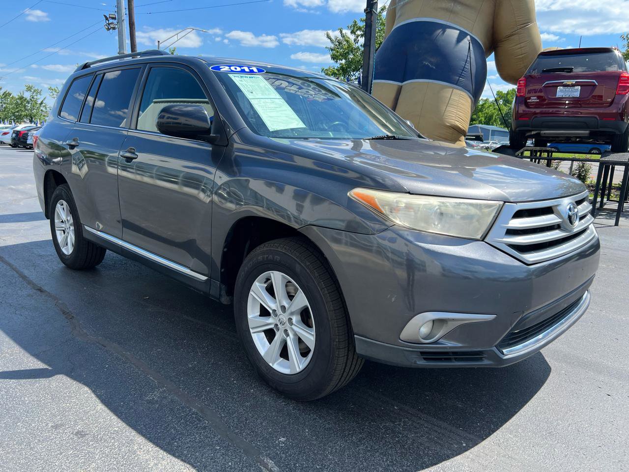 Used 2011 Toyota Highlander SE w/ Tow Pkg AWD/4WD image 8