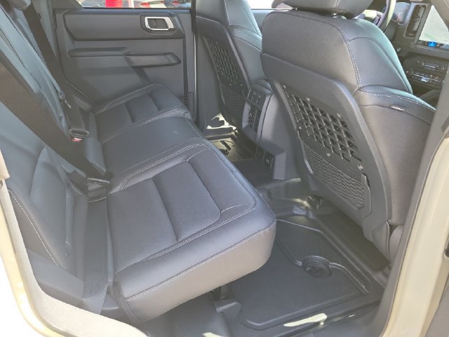 New 2026 Ford Bronco Badlands w/ Sasquatch Package AWD/4WD image 18