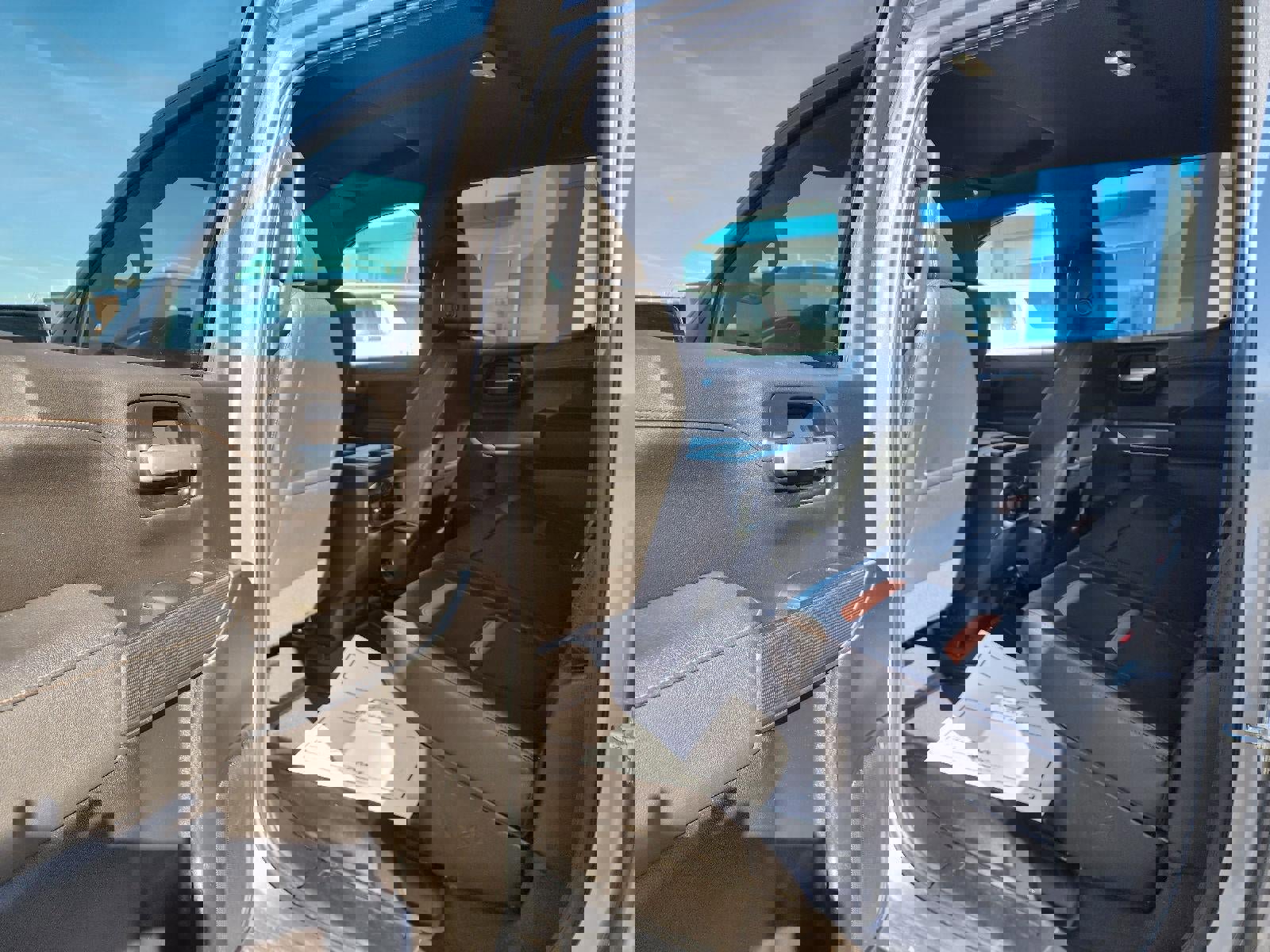 Used 2021 GMC Sierra 1500 AT4 w/ AT4 Value Package image 9