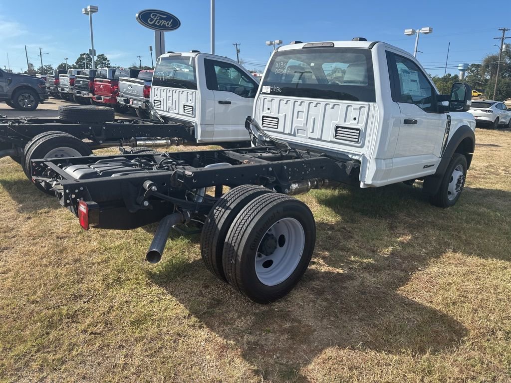 New 2025 Ford F450 XL image 2