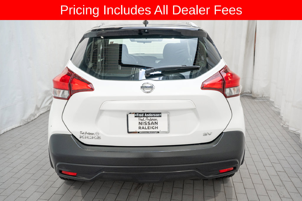 Used 2019 Nissan Kicks SV FWD image 4