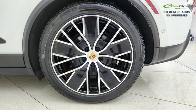 Used 2025 Porsche Macan Electric RWD image 61