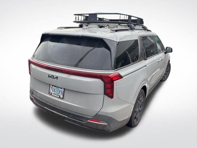 Used 2025 Kia Carnival SX w/ SX Dark Edition Package image 5