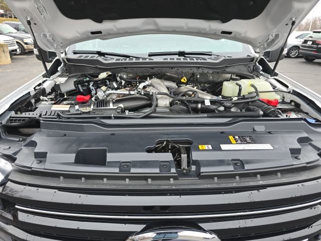 Certified 2025 Ford F250 Platinum image 28