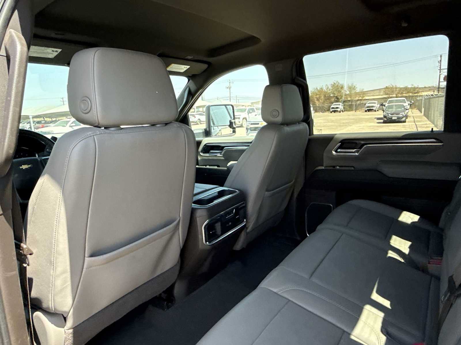 Used 2024 Chevrolet Silverado 3500 LTZ w/ LTZ Convenience Package AWD/4WD image 16