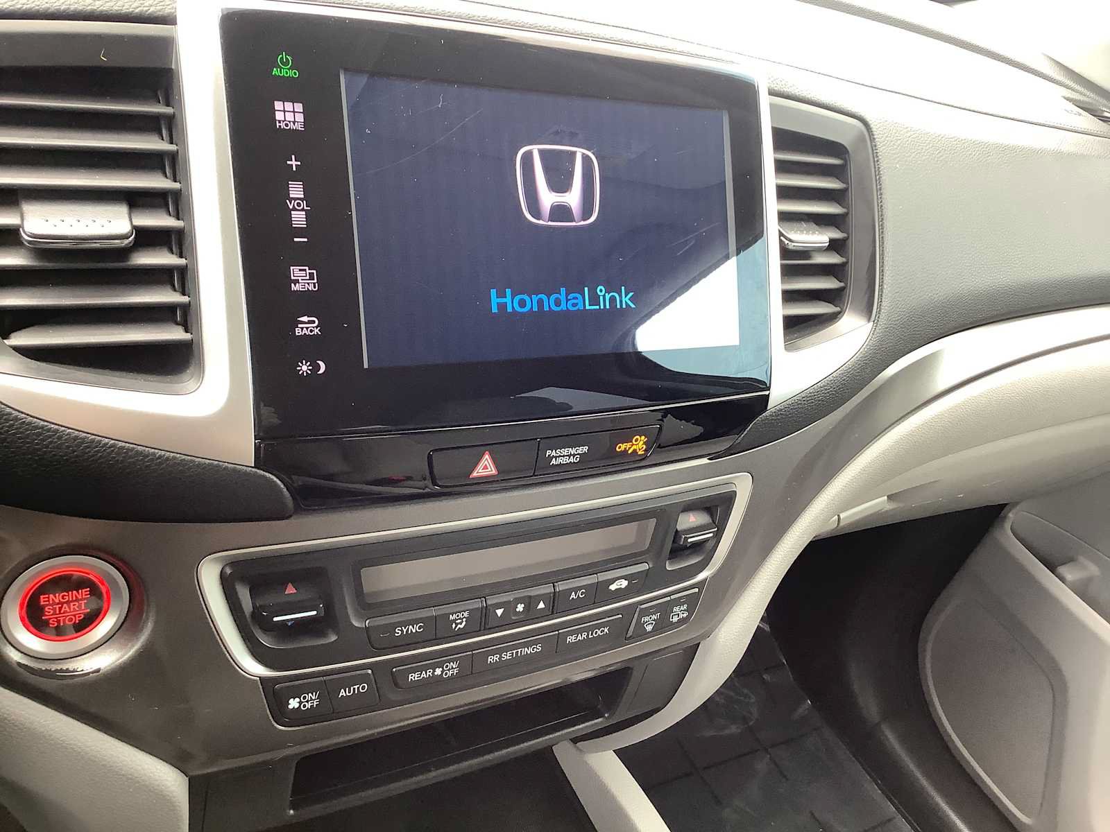 Used 2016 Honda Pilot EX image 16