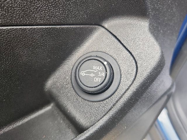 Used 2024 GMC Terrain SLT AWD/4WD image 26