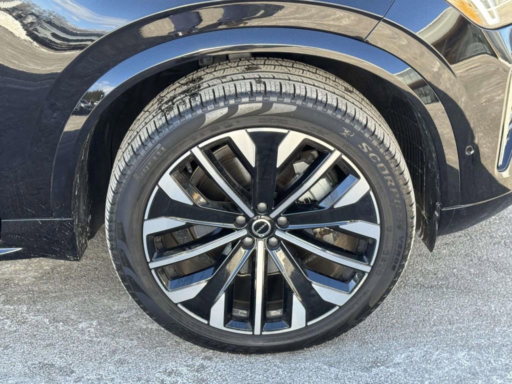 Certified 2026 Volvo XC90 B6 Plus w/ Protection Package Premier image 6