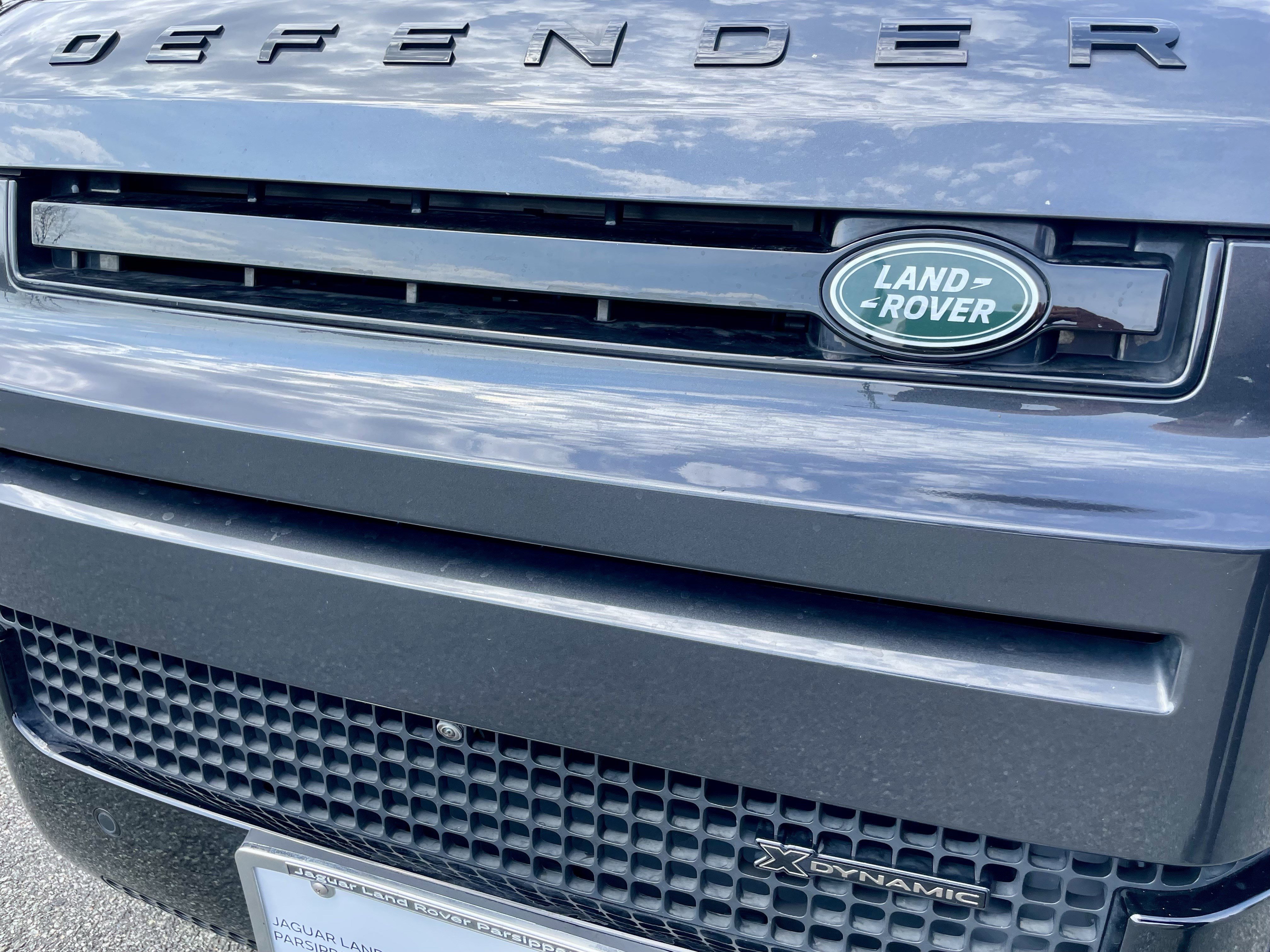 Certified 2023 Land Rover Defender 110 X-Dynamic SE image 32