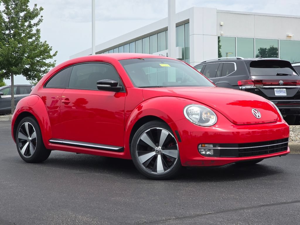 Used 2012 Volkswagen Beetle 2.0T FWD image 2