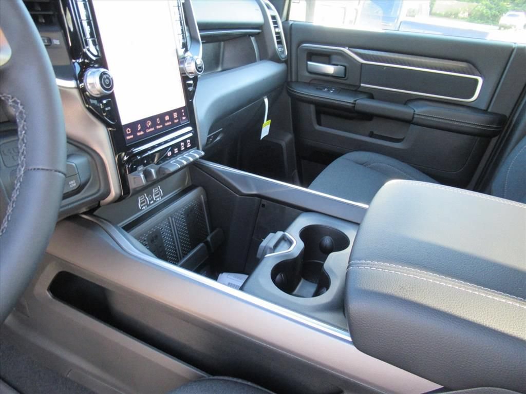 New 2026 RAM 3500 Big Horn AWD/4WD image 16