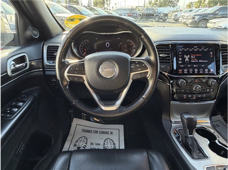 Used 2020 Jeep Grand Cherokee Limited w/ Luxury Group II image 36