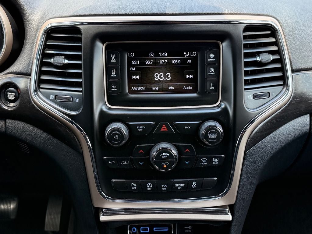 Used 2017 Jeep Grand Cherokee Laredo w/ Quick Order Package 23E AWD/4WD image 25
