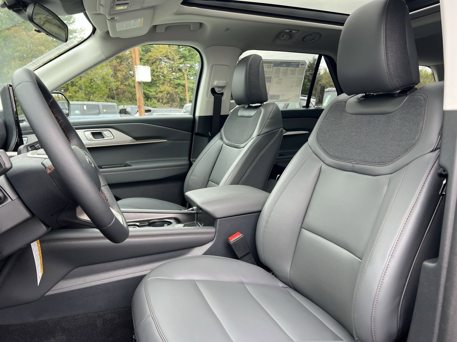 New 2026 Ford Explorer Active w/ Active Comfort Package image 13