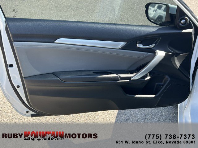 Used 2016 Honda Civic Touring image 9