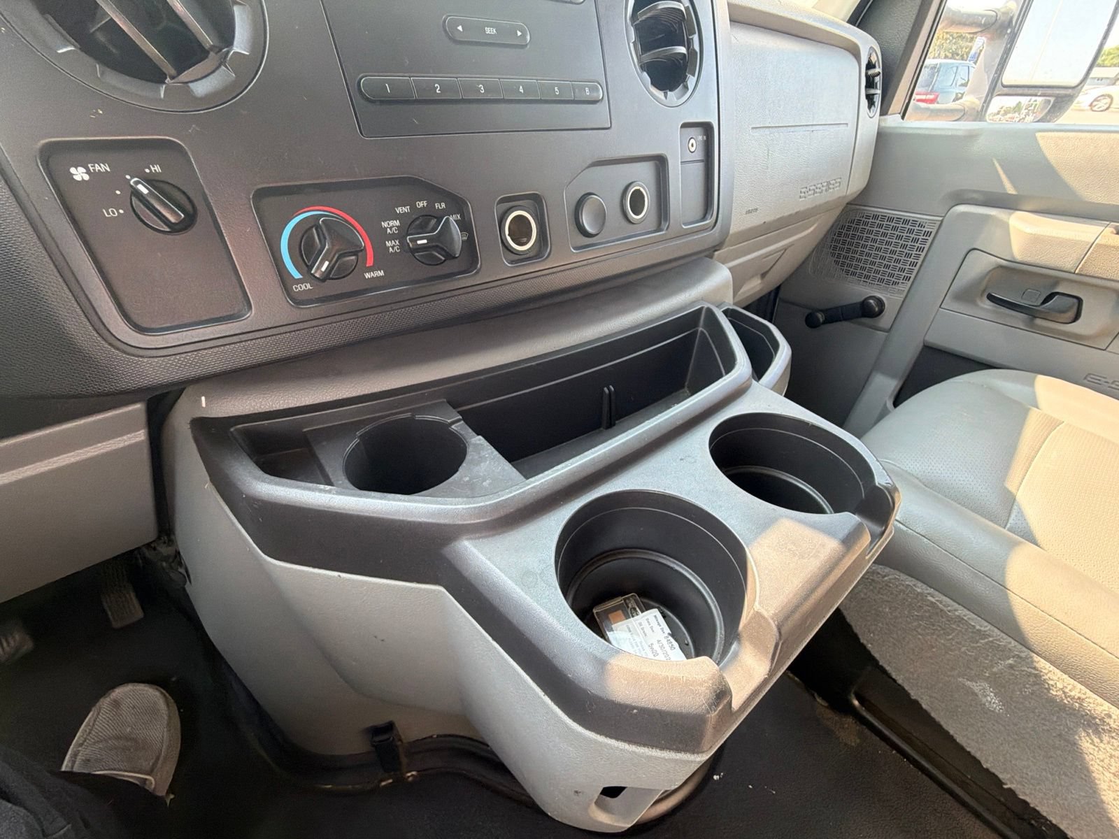 Used 2012 Ford E-350 and Econoline 350 Super Duty RWD image 18
