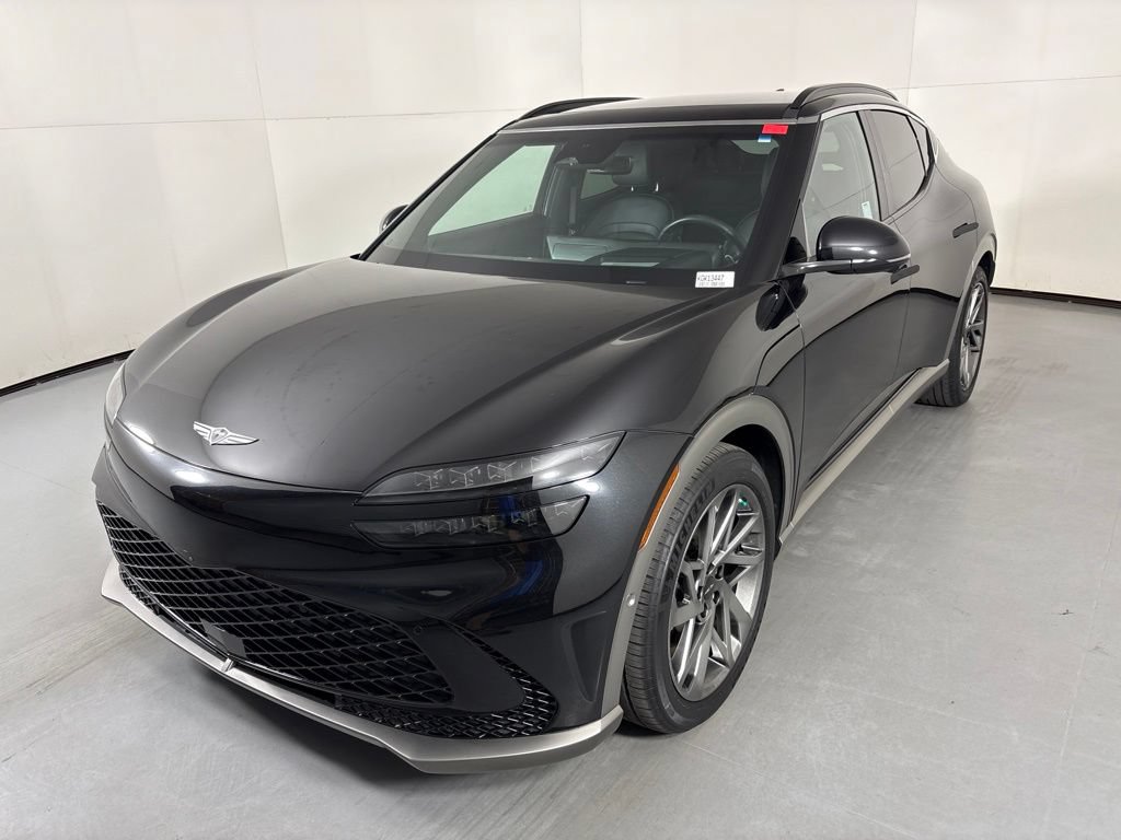Used 2023 Genesis GV60 Advanced AWD/4WD image 4