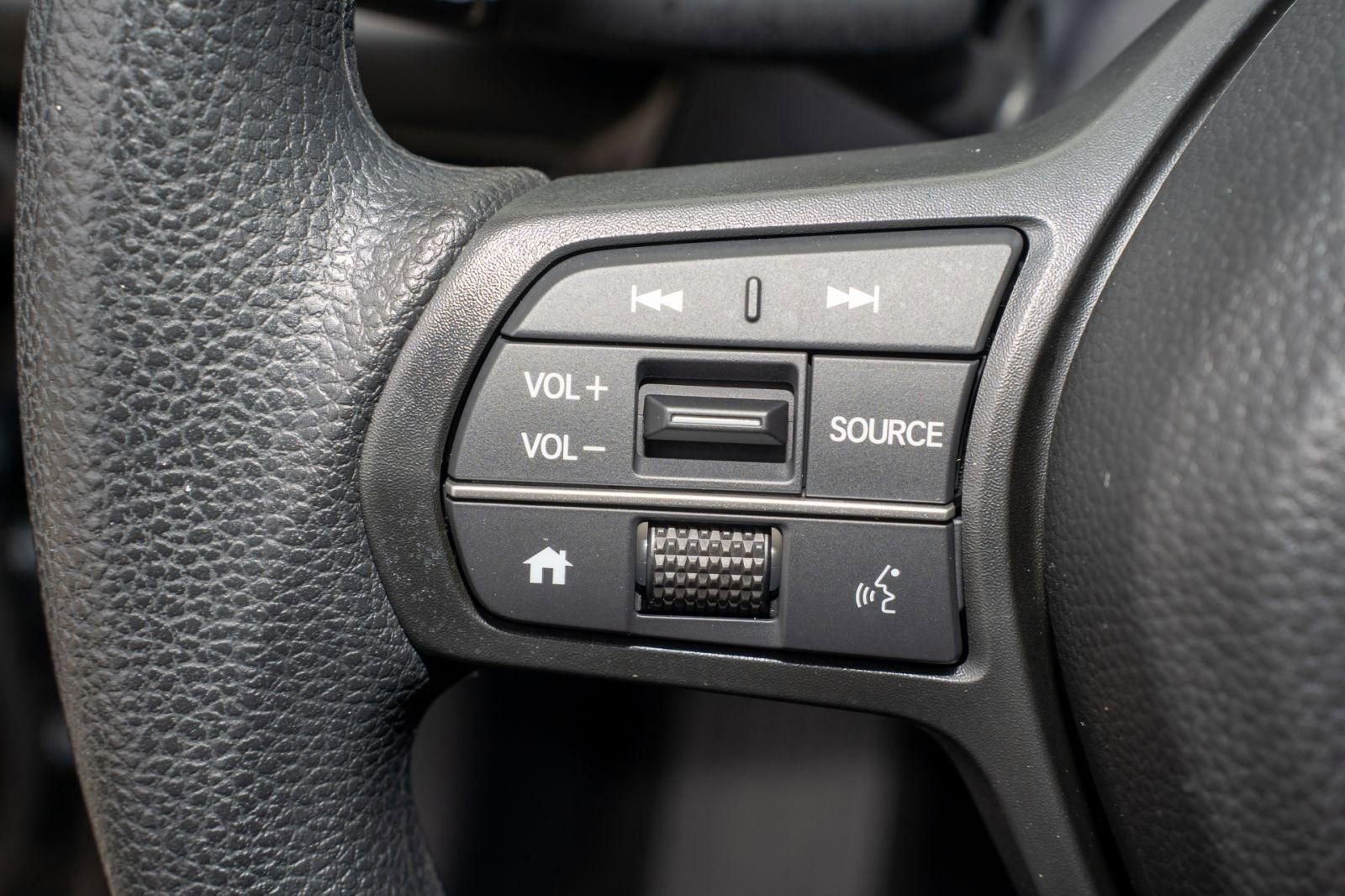 Certified 2024 Honda HR-V LX image 31