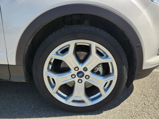 Used 2019 Ford Escape Titanium image 24