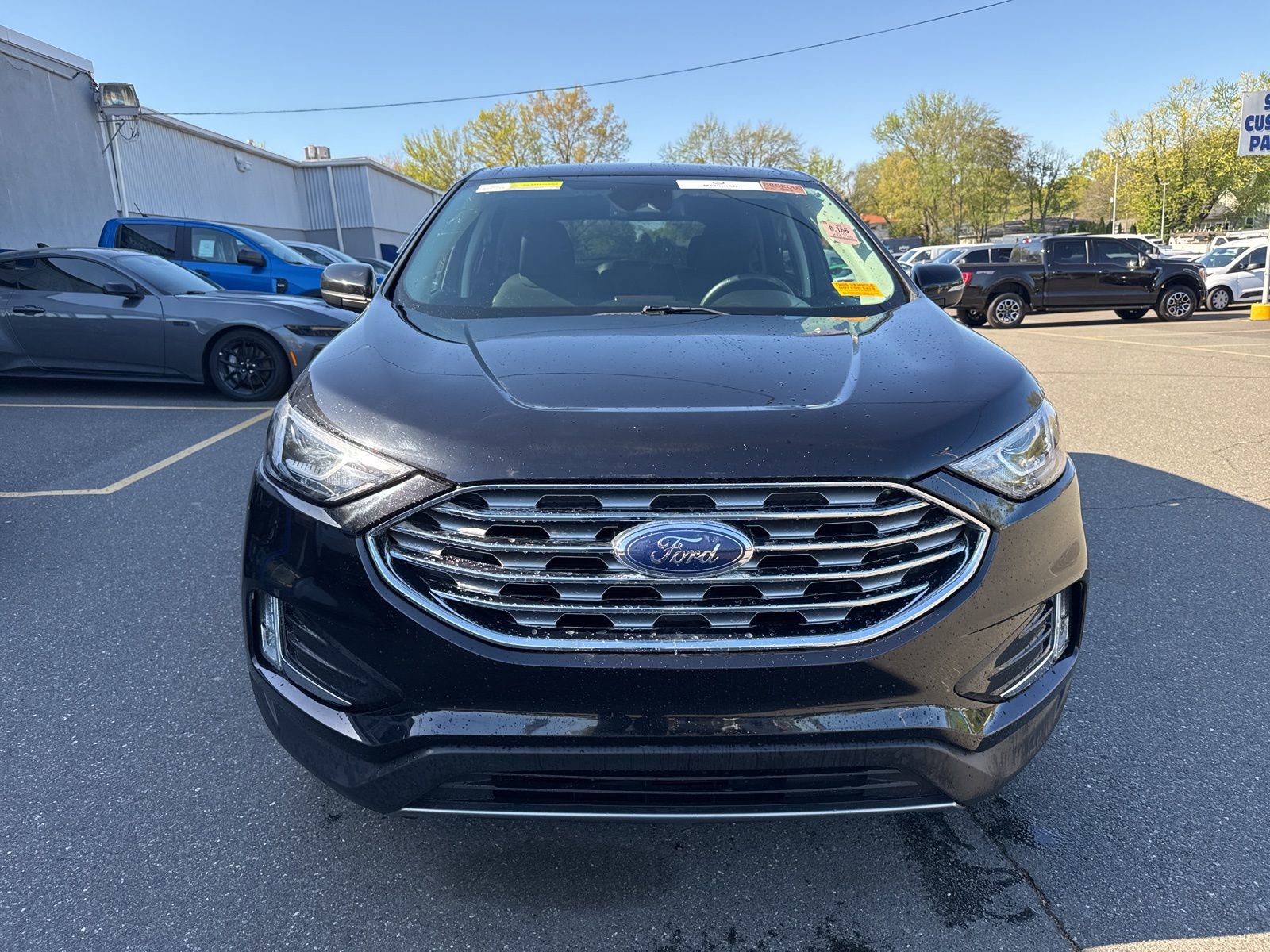 Used 2021 Ford Edge SEL w/ Convenience Package AWD/4WD image 2