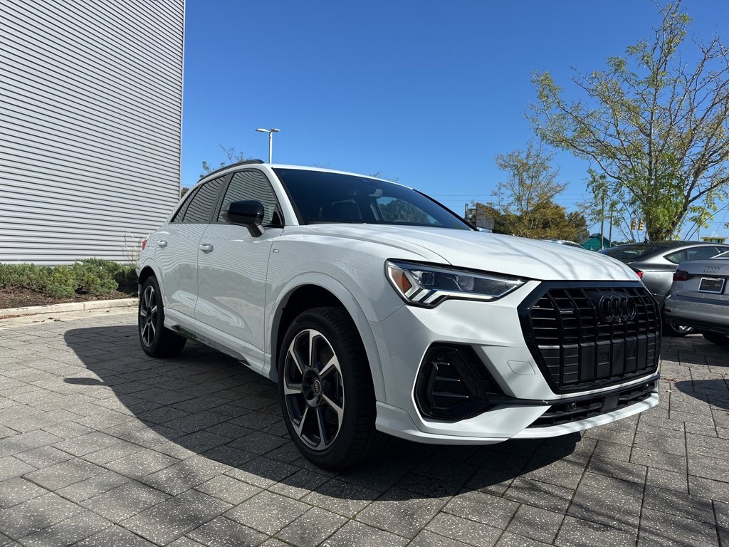 New 2025 Audi Q3 2.0T Premium Plus
