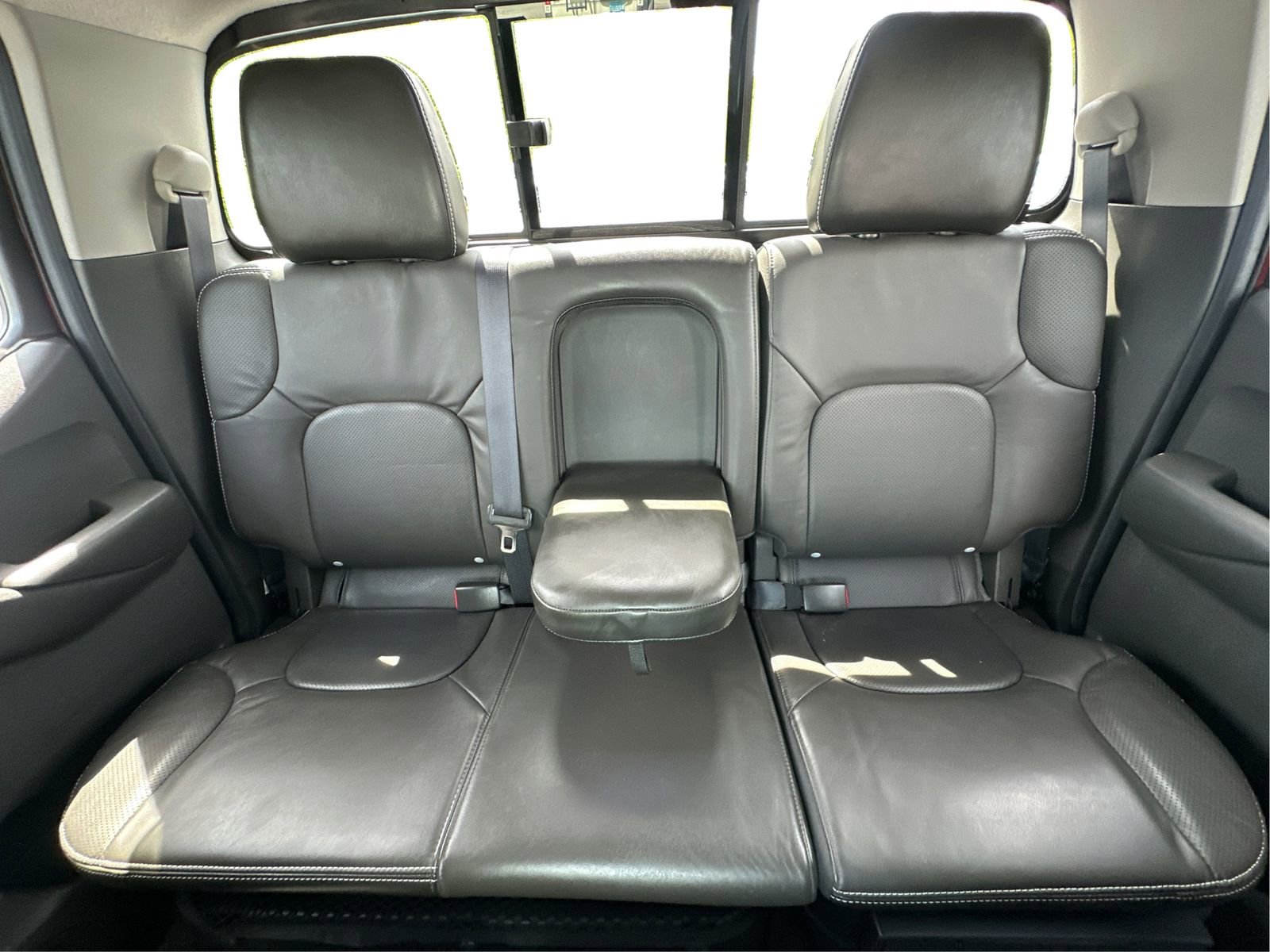 Used 2017 Nissan Frontier PRO-4X w/ Pro-4x Luxury Package AWD/4WD image 15