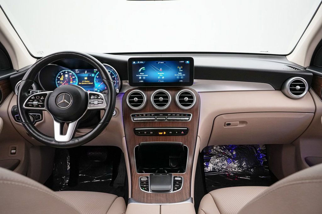 Used 2022 Mercedes-Benz GLC 300 4MATIC image 16