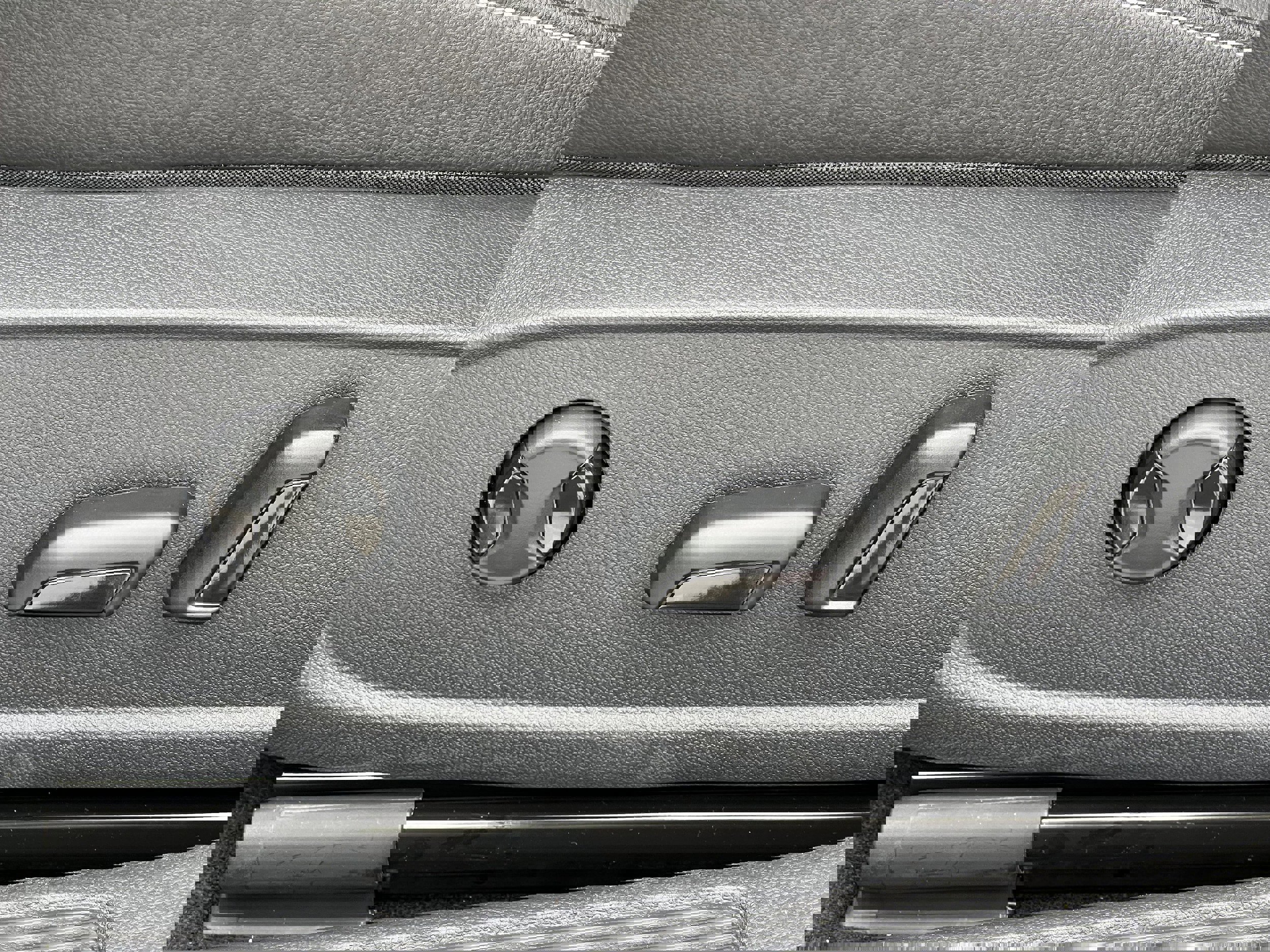 New 2025 Volkswagen Jetta SE image 21