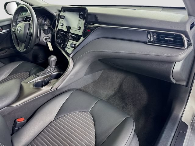 Used 2024 Toyota Camry SE FWD image 30