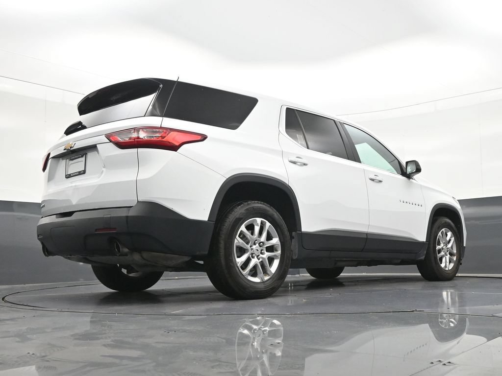 Used 2021 Chevrolet Traverse LS FWD image 28