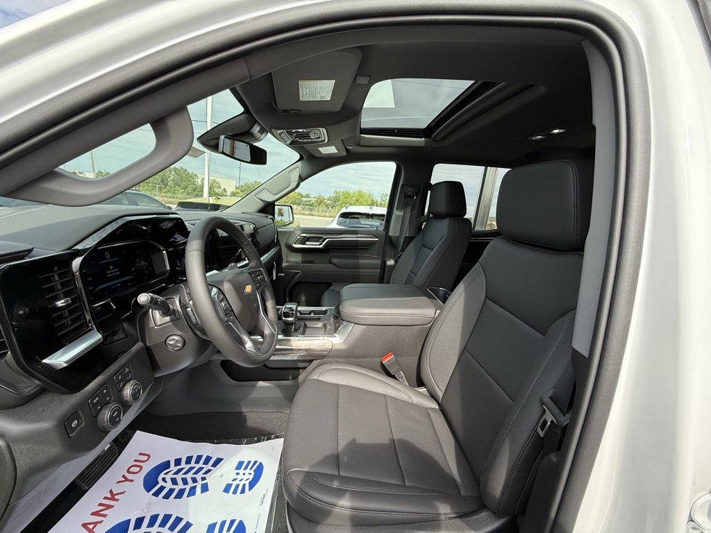 New 2026 Chevrolet Silverado 1500 LTZ w/ Z71 Off-Road Package image 17