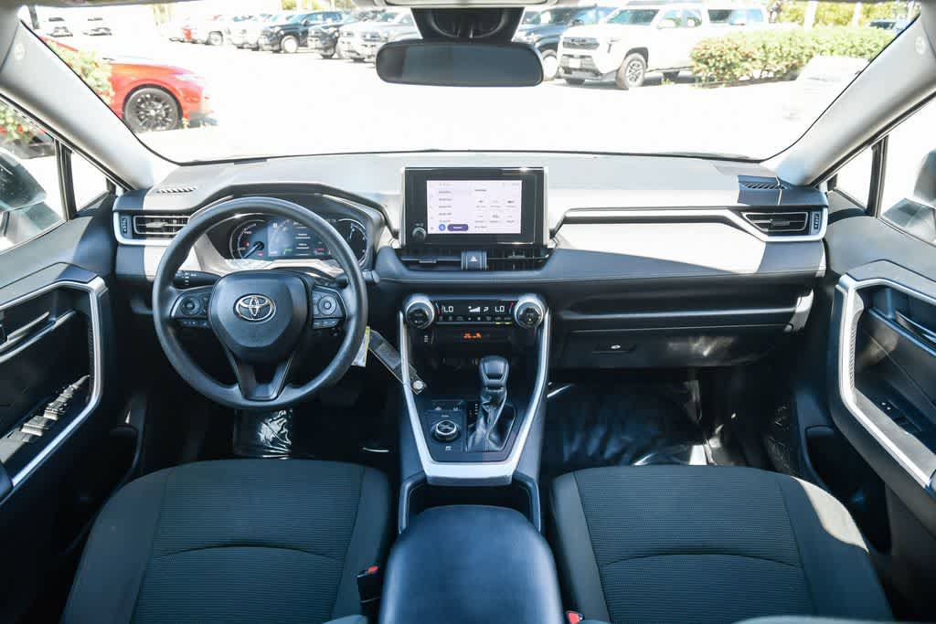 Used 2023 Toyota RAV4 LE image 14