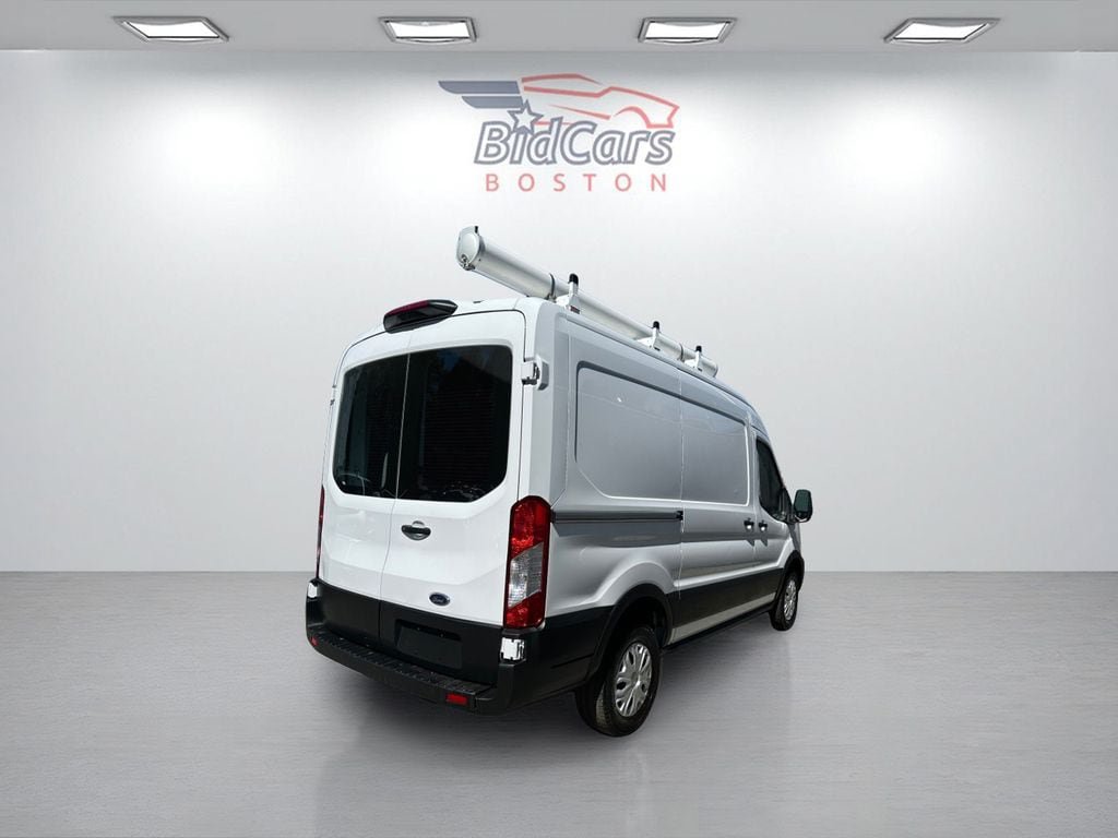 Used 2023 Ford E-Transit Medium Roof RWD image 4
