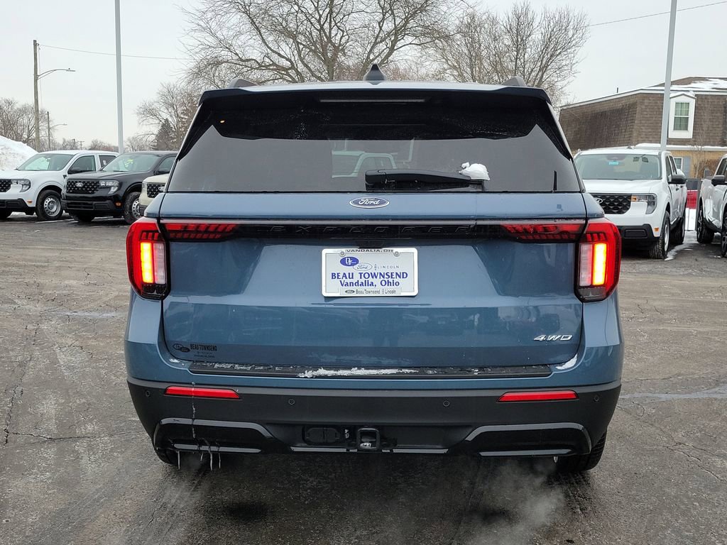 New 2026 Ford Explorer ST-Line w/ ST-Line Street Pack image 5