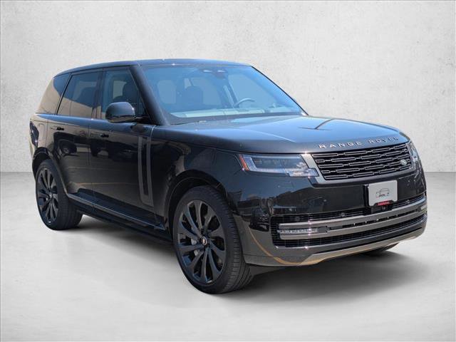Certified 2025 Land Rover Range Rover SE AWD/4WD image 3