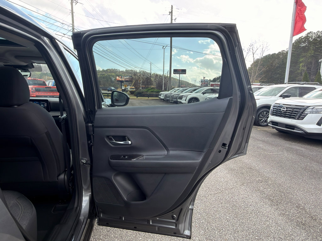 New 2026 Nissan Kicks SV image 18