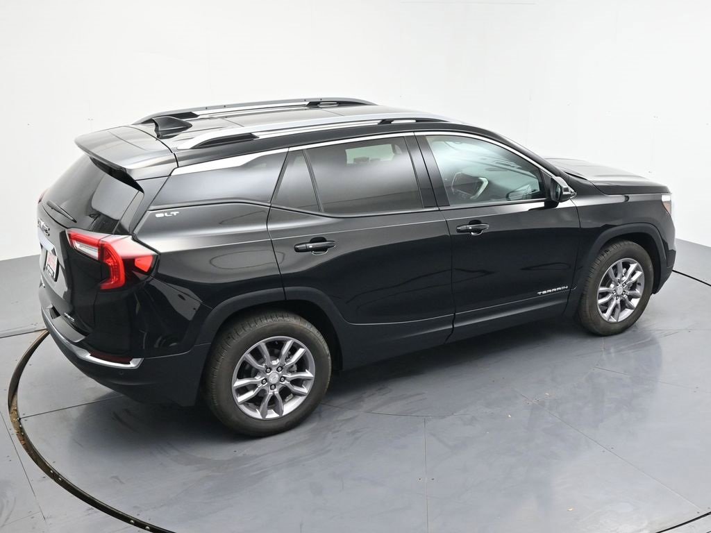 Certified 2024 GMC Terrain SLT w/ Infotainment Package II image 5