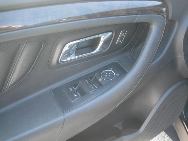 Used 2013 Ford Taurus Limited image 19