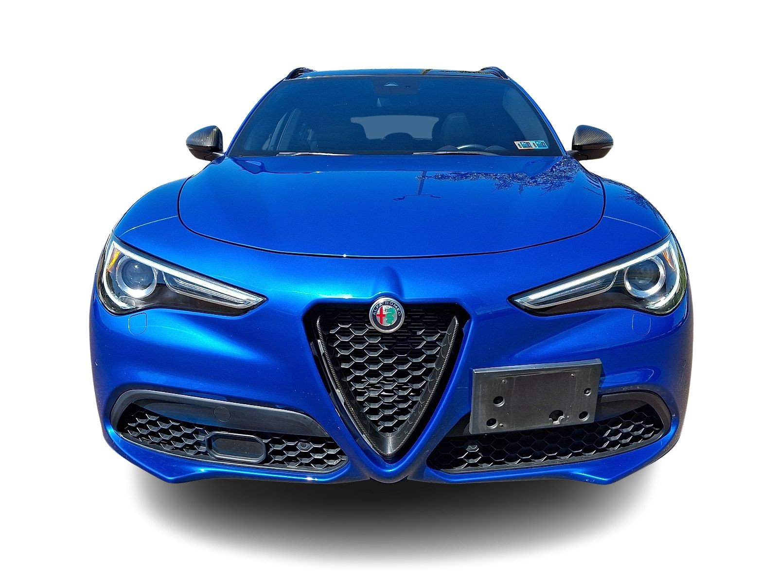 Used 2023 Alfa Romeo Stelvio Estrema AWD/4WD image 2