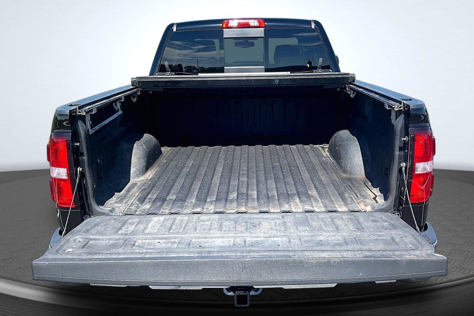 Used 2017 GMC Sierra 1500 SLE w/ SLE Value Package AWD/4WD image 5